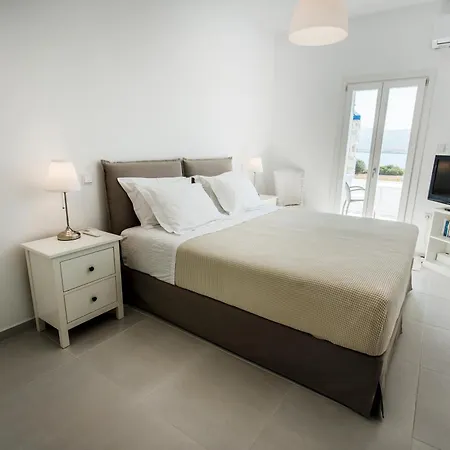 Villa Beachfront - Traditional Greek