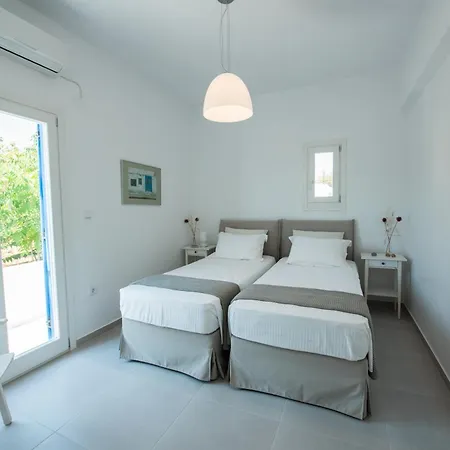 Beachfront - Traditional Greek *