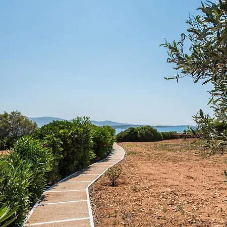 Beachfront - Traditional Greek Antíparos